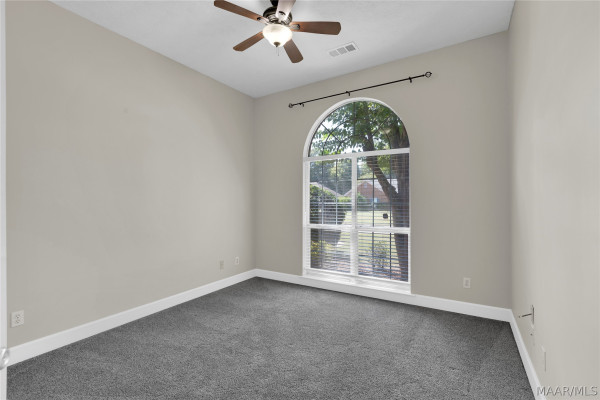 1649 Worthing Road