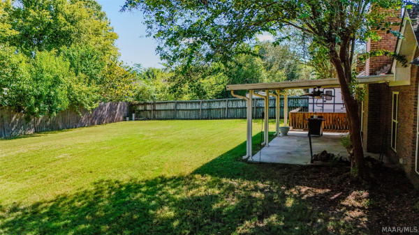 1649 Worthing Road