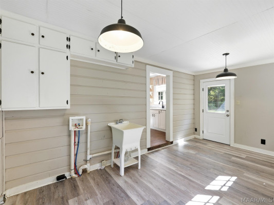 3209 Audubon Road