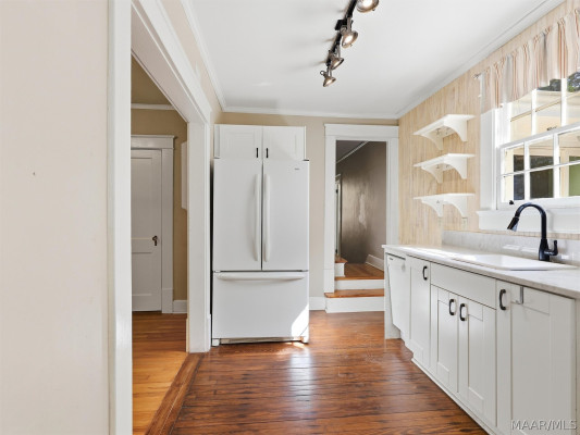 3209 Audubon Road