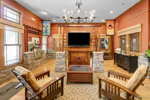 9584 DAKOTA Drive