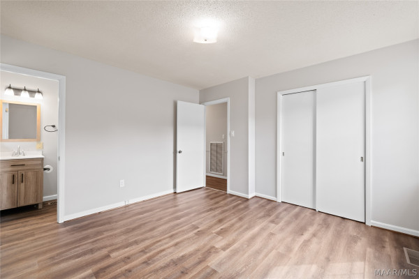 104 Crestview Drive