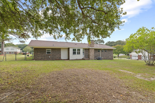 104 Crestview Drive