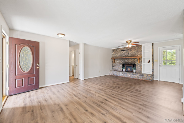 104 Crestview Drive