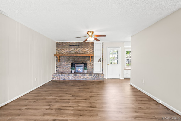 104 Crestview Drive