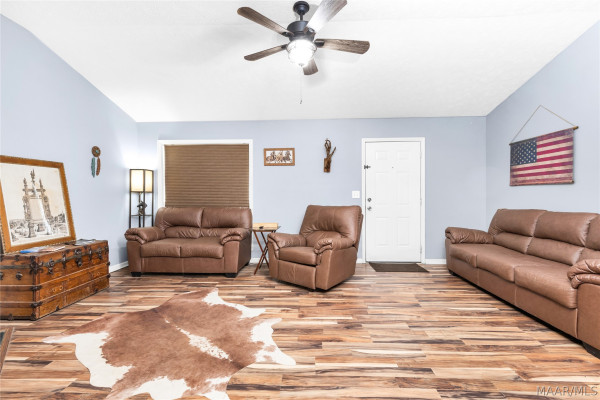 187 Hickory Trail