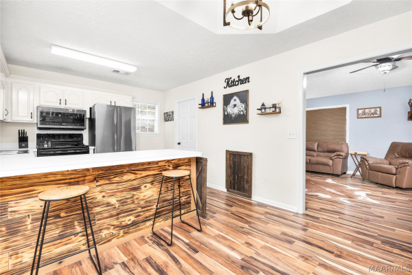 187 Hickory Trail