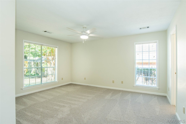 513 Pinetree Lane