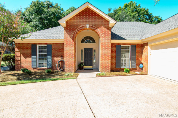 513 Pinetree Lane