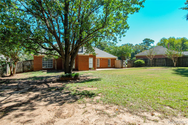 513 Pinetree Lane