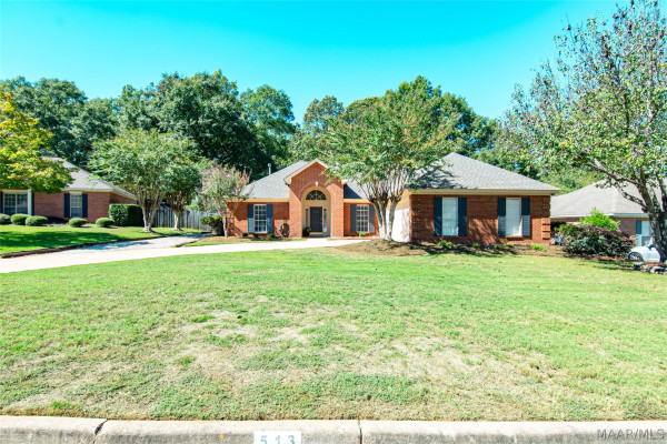 513 Pinetree Lane