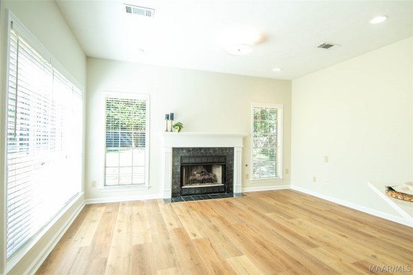 513 Pinetree Lane