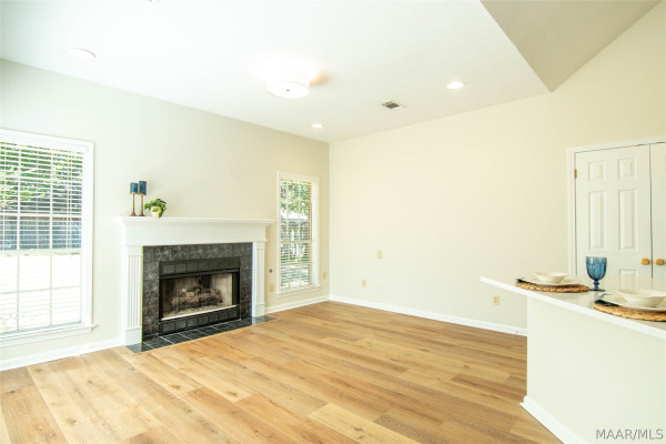 513 Pinetree Lane