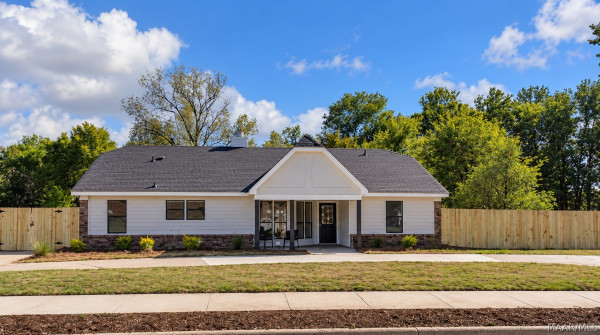 2325 Edinburgh Drive