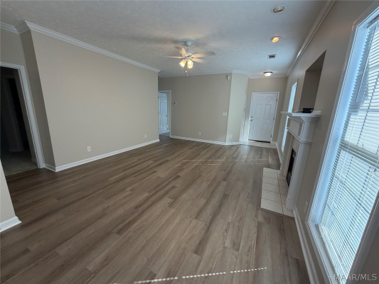 6909 SANDFIELD Drive