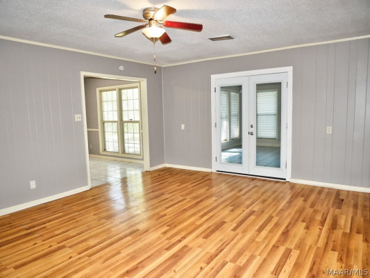 2024 Green Acres Drive