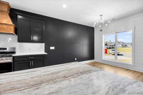 652 Lorie Lee Loop