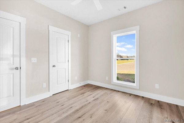 652 Lorie Lee Loop