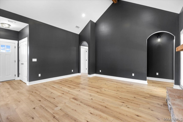652 Lorie Lee Loop