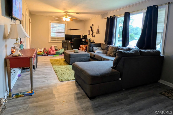 855 Coliseum Boulevard