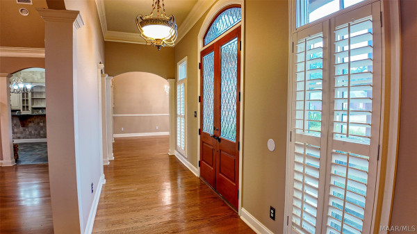 8696 Huntingdon Ridge Lane