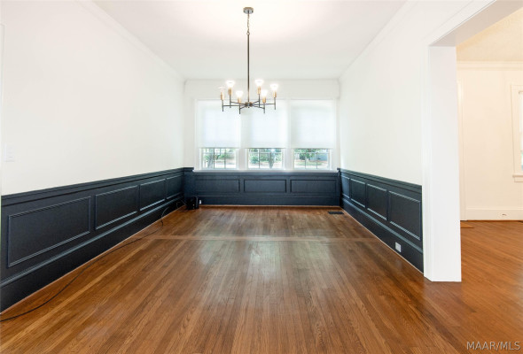 1355 Magnolia Curve