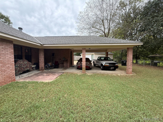 900 Lakeview Court