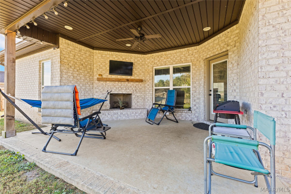 459 County Road 40 .