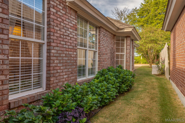 1264 Westfield Lane