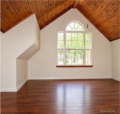 225 Mercer Road