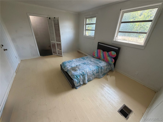 445 Dericote Street