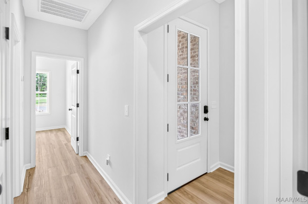 348 Crestwood Circle