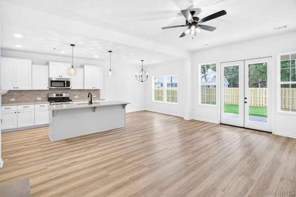 348 Crestwood Circle