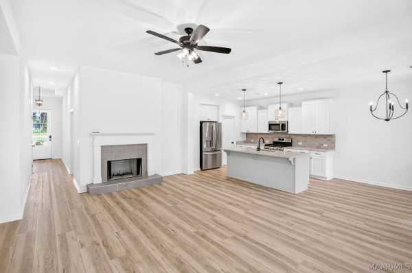 348 Crestwood Circle