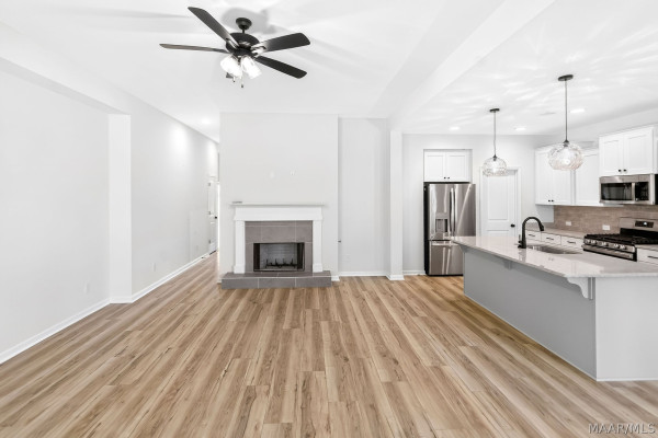 348 Crestwood Circle