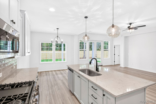 348 Crestwood Circle