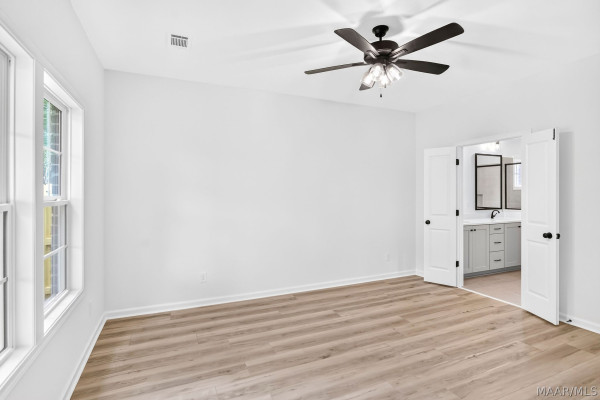 348 Crestwood Circle