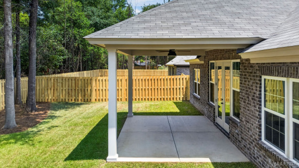 348 Crestwood Circle