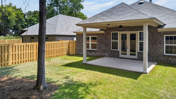 348 Crestwood Circle