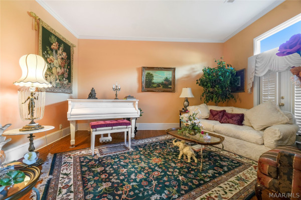 2238 Vaughn Lane